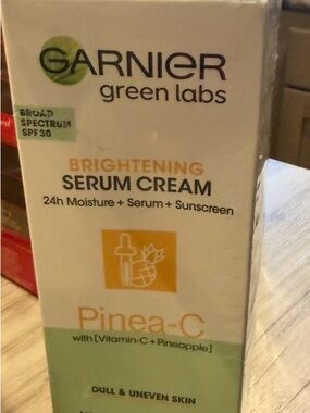 3 Garnier Green Labs Pinea-C Pineapple Brightening Serum Cream 24Hr Vegan Spf 30